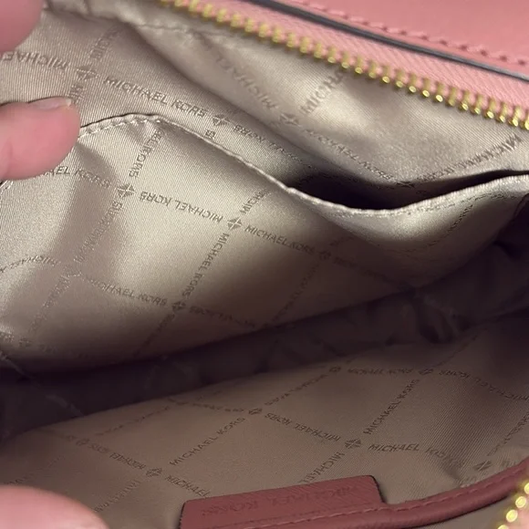 Michael Kors Jet Set Large Saffiano Leather Crossbody Bag - Picture 15 of 16